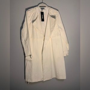 DKNY White Trench Coat with Belt 🌧️🤍